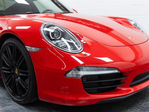 Used 2015 Porsche 911 Carrera image 28