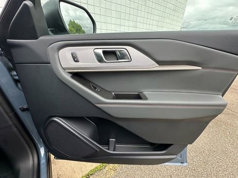 New 2026 Ford Explorer Active AWD/4WD image 21