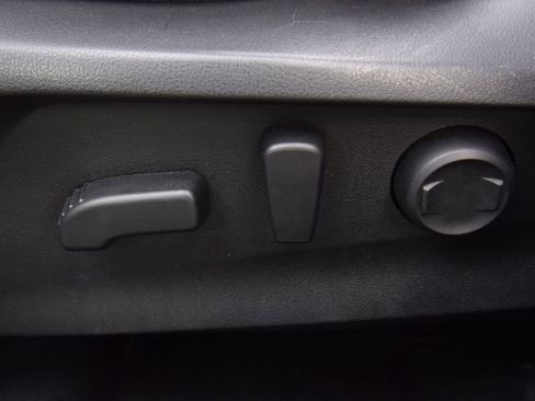 Used 2019 Subaru Forester Premium image 28