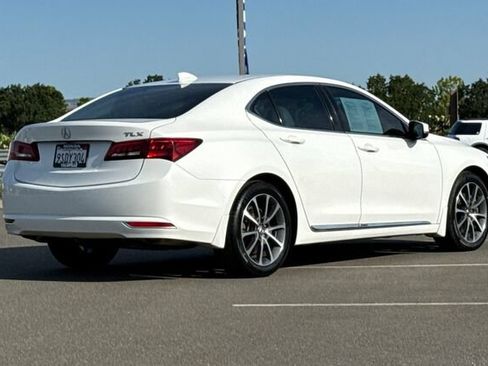 Used 2015 Acura TLX V6 w/ Technology Package FWD image 4