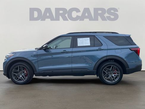 Used 2026 Ford Explorer ST-Line w/ ST-Line Street Pack AWD/4WD image 4