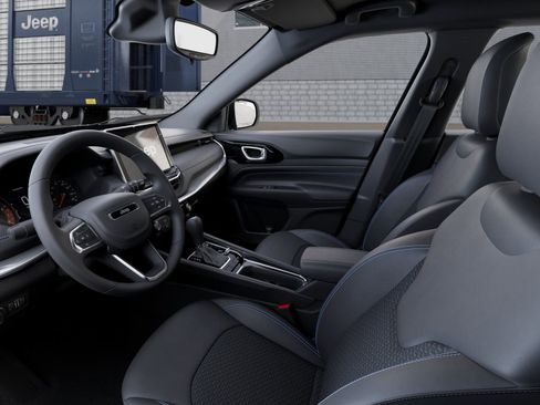 New 2026 Jeep Compass Latitude image 31
