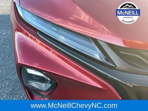 Used 2024 Chevrolet Blazer LT w/ Convenience Package image 11