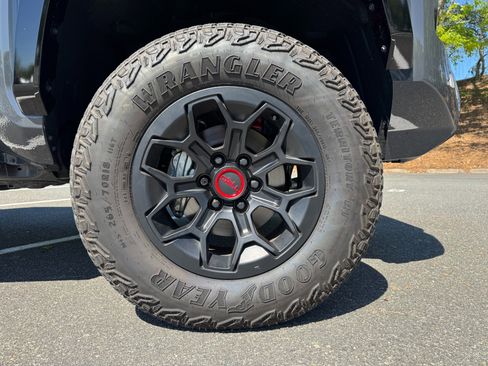 Used 2025 Toyota Tacoma TRD Pro image 71