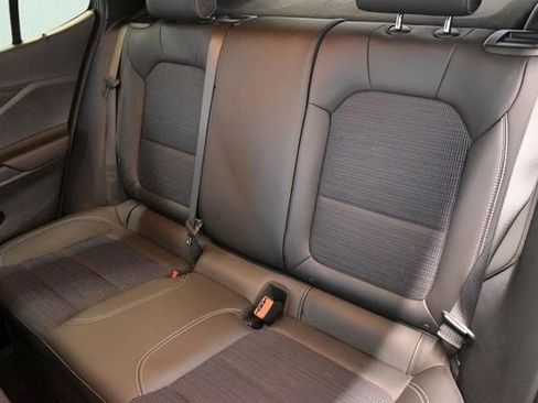 Used 2025 Buick Envista Preferred image 7