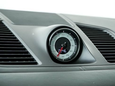 Certified 2021 Porsche Cayenne Turbo image 14