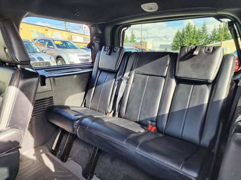 Used 2017 Ford Expedition Platinum image 30