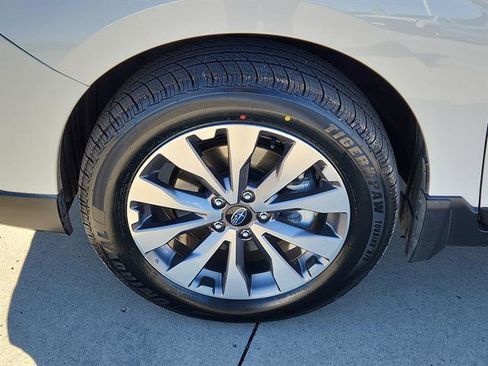 Used 2018 Subaru Outback 3.6R Touring w/ Popular Package #3 image 6