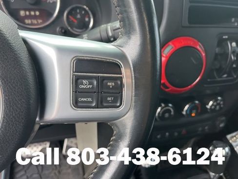 Used 2016 Jeep Wrangler Unlimited Rubicon AWD/4WD image 20