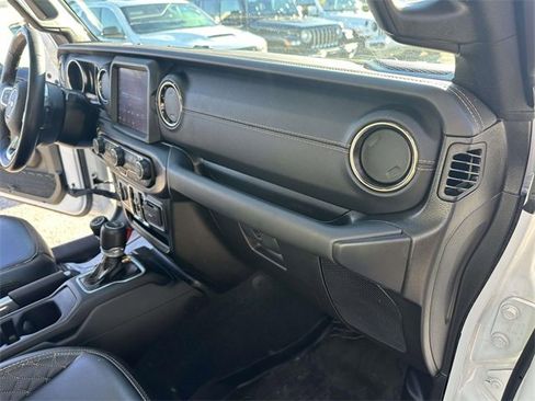 Certified 2022 Jeep Gladiator Overland image 24