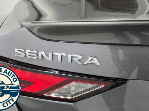 Used 2022 Nissan Sentra SR FWD image 28