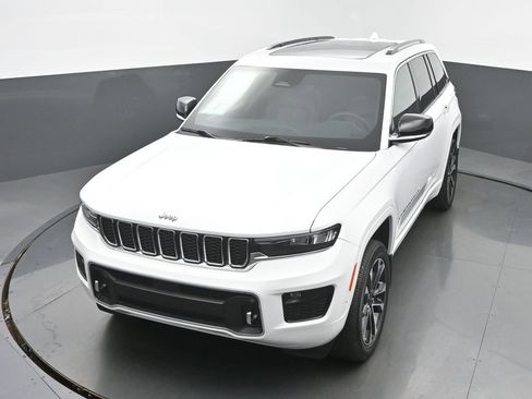 Used 2023 Jeep Grand Cherokee Overland image 38