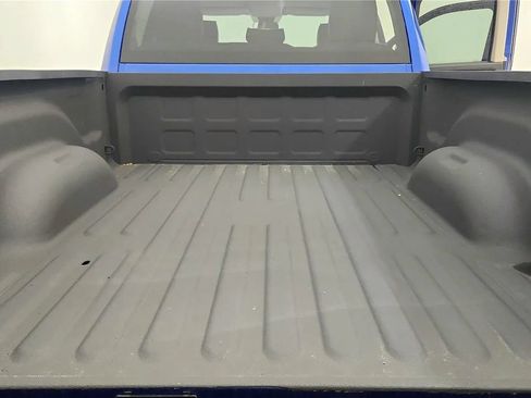 Used 2015 RAM 1500 Express AWD/4WD image 19