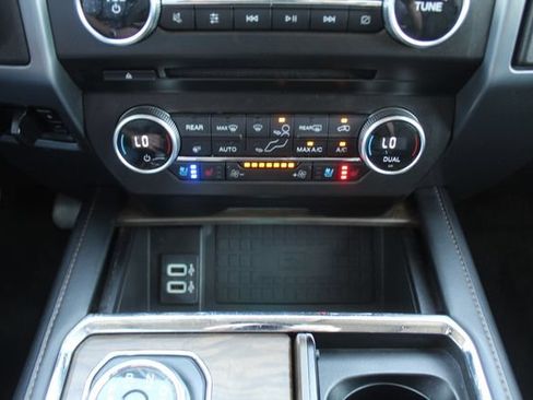 Used 2018 Ford Expedition Max Platinum AWD/4WD image 37