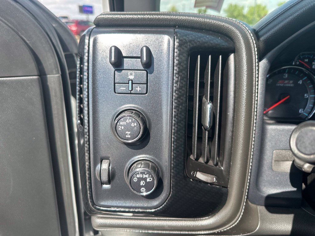 Used 2016 Chevrolet Silverado 1500 LTZ Z71 w/ LTZ Plus Package AWD/4WD image 13