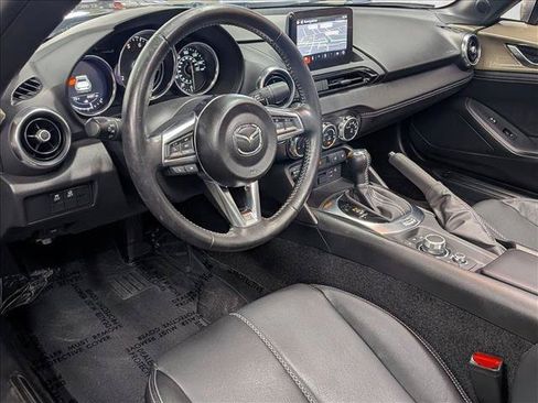 Used 2023 MAZDA MX-5 Miata Grand Touring RWD image 10