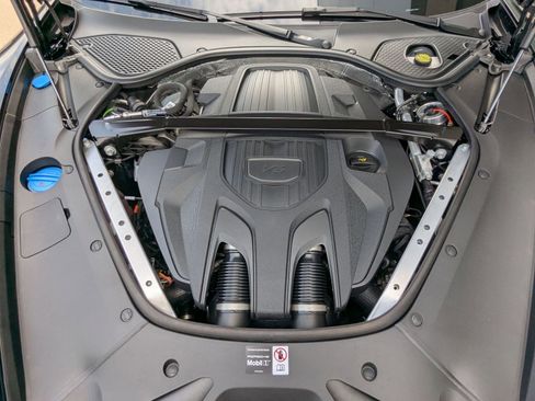 New 2025 Porsche Panamera image 27