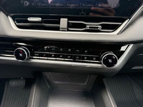 Used 2026 Chevrolet Equinox LT w/ Convenience Package II image 15