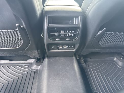 Certified 2023 Jeep Grand Cherokee Overland AWD/4WD image 14