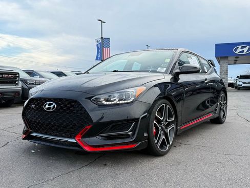 Certified 2022 Hyundai Veloster N Base image 3