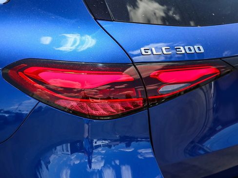 New 2026 Mercedes-Benz GLC 300 image 8