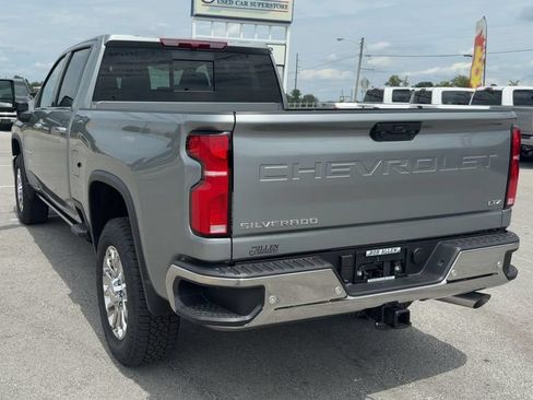 Used 2026 Chevrolet Silverado 2500 LTZ w/ LTZ Convenience Package AWD/4WD image 5