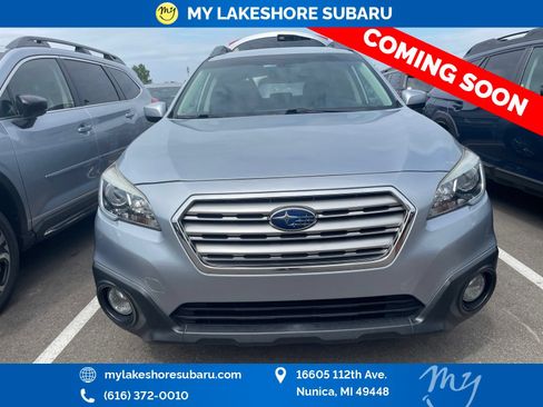 Used 2017 Subaru Outback 2.5i Premium AWD/4WD image 2