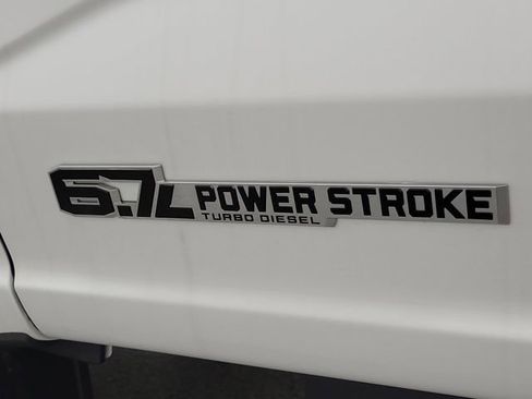 Used 2024 Ford F250 XLT AWD/4WD image 7