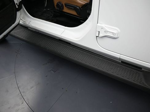 Used 2022 Jeep Wrangler Unlimited Sahara w/ Safety Group image 34