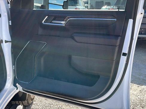 Used 2024 GMC Sierra 2500 SLE w/ SLE Convenience Package image 21