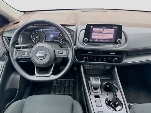 Used 2023 Nissan Rogue S image 14