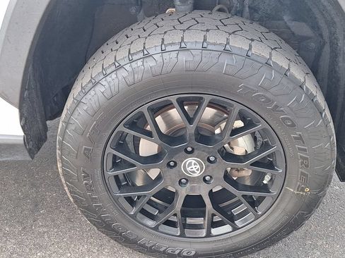 Used 2019 Toyota RAV4 XLE w/ Convenience Package AWD/4WD image 31