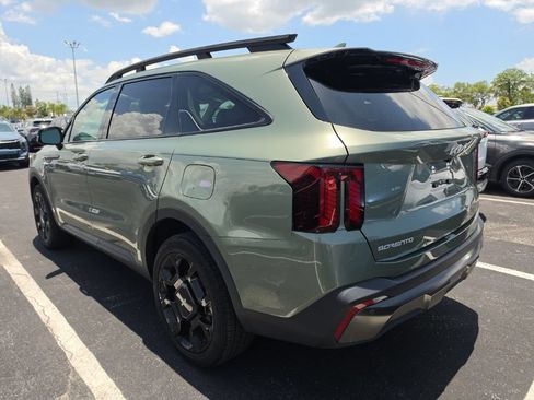 Used 2024 Kia Sorento SX AWD/4WD image 12