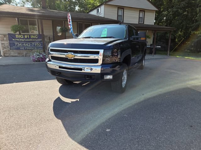 Used 2011 Chevrolet Silverado 1500 LT w/ All-Star Edition AWD/4WD image 1