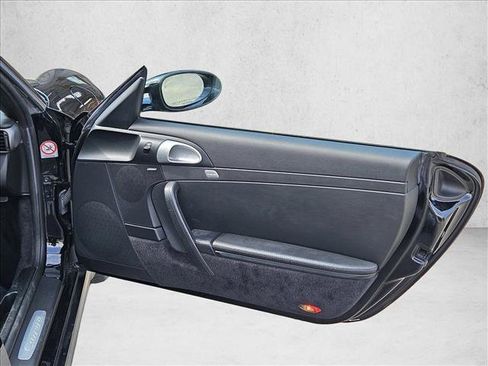 Used 2006 Porsche 911 Carrera RWD image 10