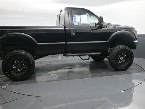 Used 2016 Ford F250 XLT w/ FX4 Off-Road Package image 6