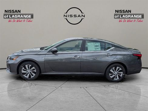 Certified 2025 Nissan Altima 2.5 S image 8