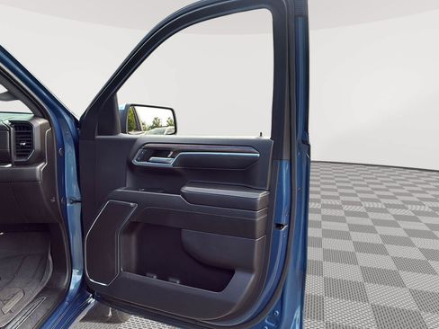 Used 2024 Chevrolet Silverado 1500 LT w/ Protection Package AWD/4WD image 10