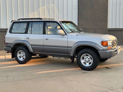 Used 1996 Toyota Land Cruiser image 31
