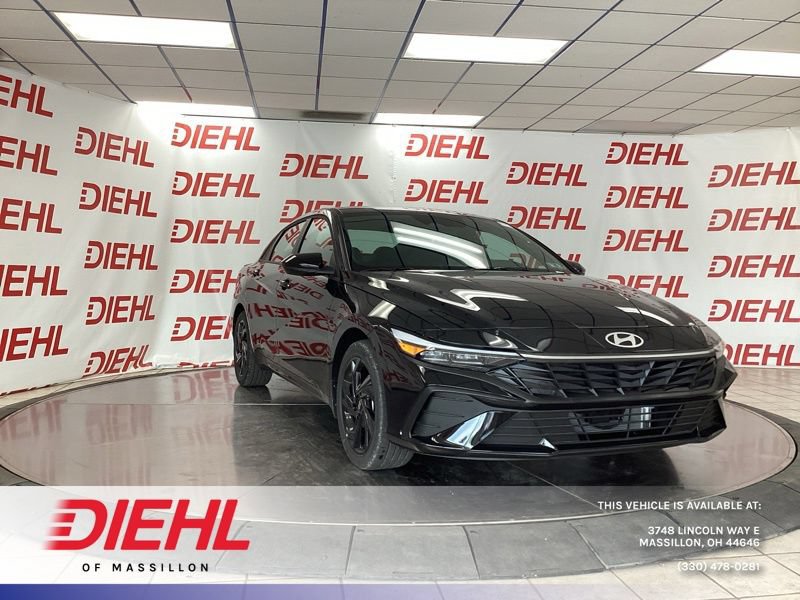 New 2026 Hyundai Elantra SEL FWD image 1