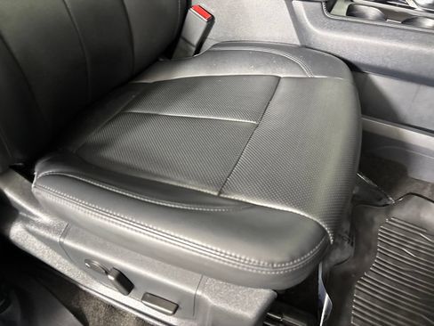 Used 2022 Ford Expedition XLT RWD image 29