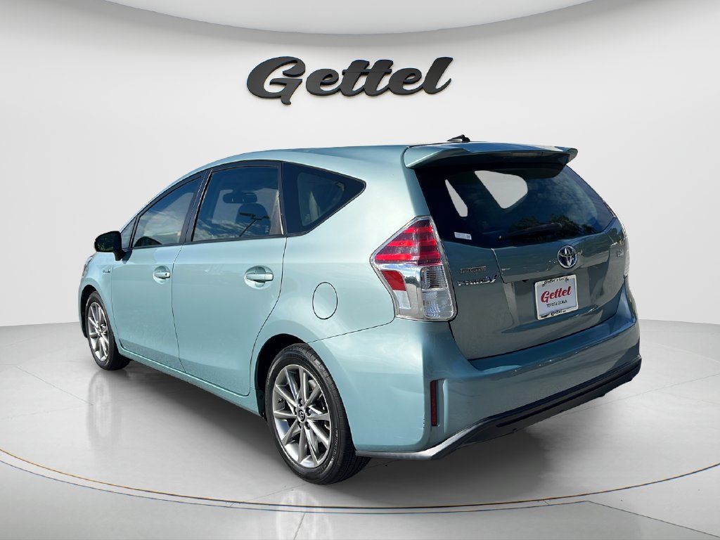 Used 2015 Toyota Prius V Five FWD image 7