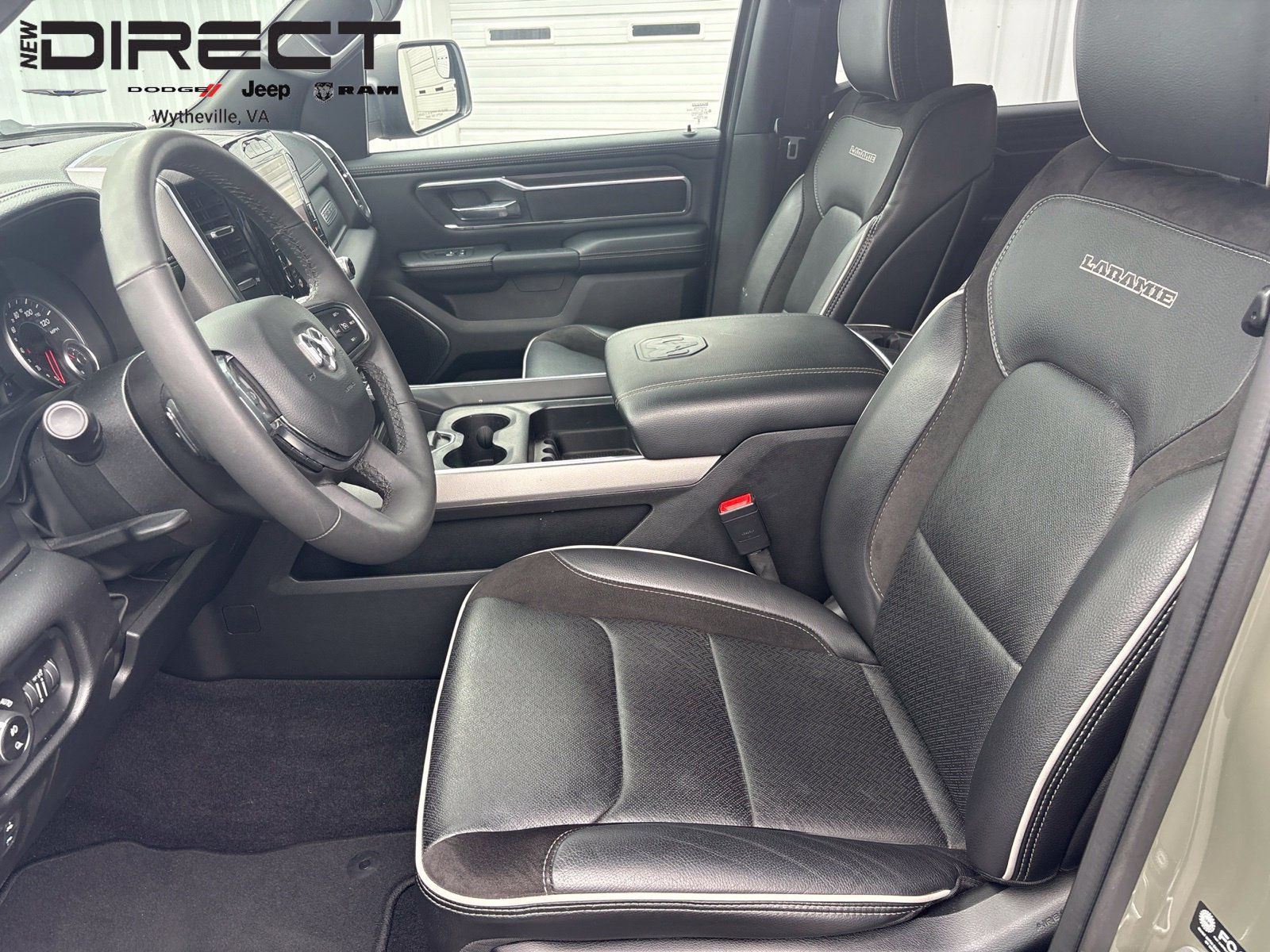 Used 2026 RAM 1500 Laramie AWD/4WD image 13