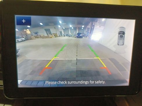 Used 2020 Ford Explorer XLT w/ Comfort Package image 22