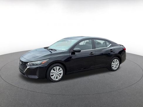 Used 2025 Nissan Sentra S FWD image 6