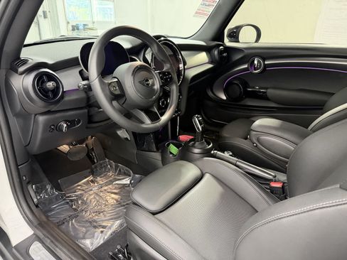 Used 2024 MINI Cooper S FWD image 8