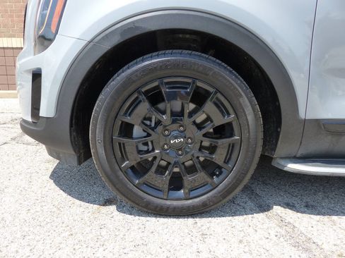 Used 2022 Kia Telluride SX w/ SX Prestige Package AWD/4WD image 15