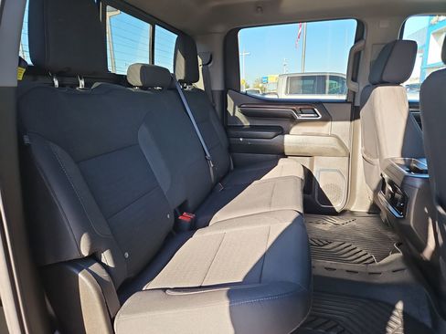 Used 2024 Chevrolet Silverado 1500 LT Trail Boss w/ Convenience Package II image 29