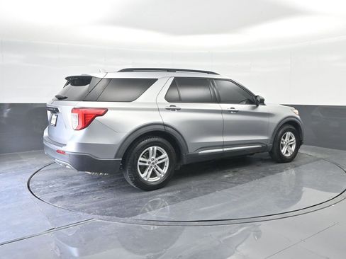 Used 2020 Ford Explorer XLT w/ Equipment Group 202A image 15