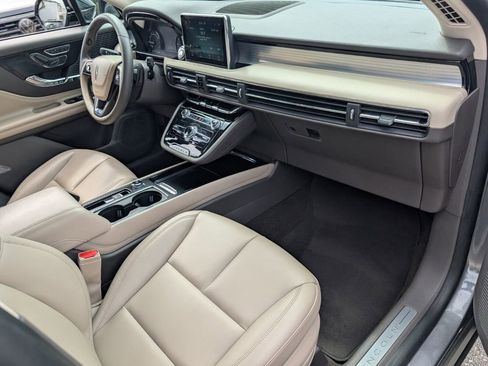 Used 2022 Lincoln Corsair FWD image 15